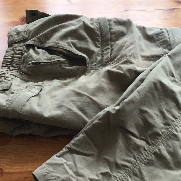 LL Bean Men’s No Fly Zone Hiking Pants - Picture 1 of 4
